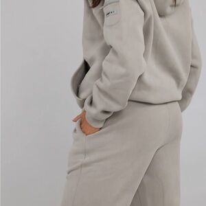 Unisex Comfrt Stone Travel Hoodie